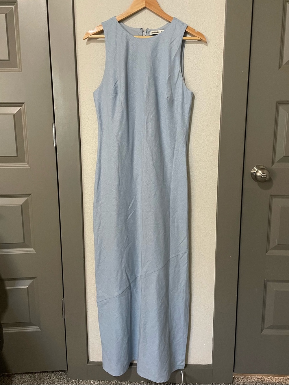 Abercrombie & Fitch Light Blue Maxi Dress linen blend high neck classic summer